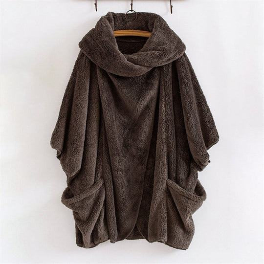 Damen Oversize Kuschel-Poncho mit großem Schlauchkragen und Kängurutaschen Nord Taschen