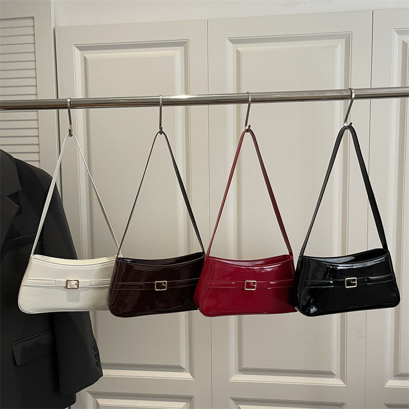 Damen Schultertasche mit elegantem Klappverschluss und mattem Kunstleder Nord Taschen