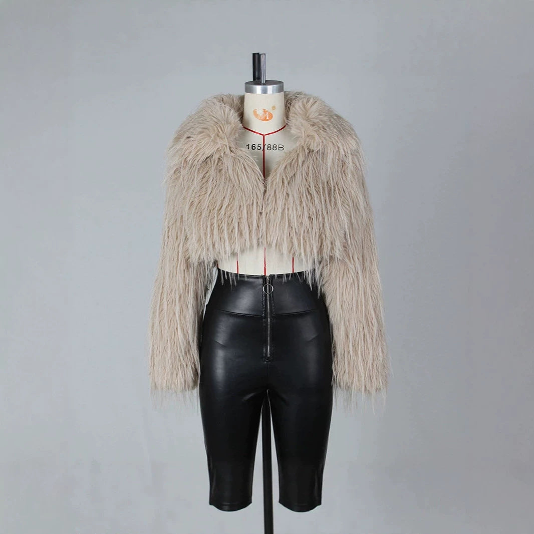 Damen Flauschiger Cropped-Bolero aus Hochflor-Kunstpelz mit spitzem Revers Nord Taschen