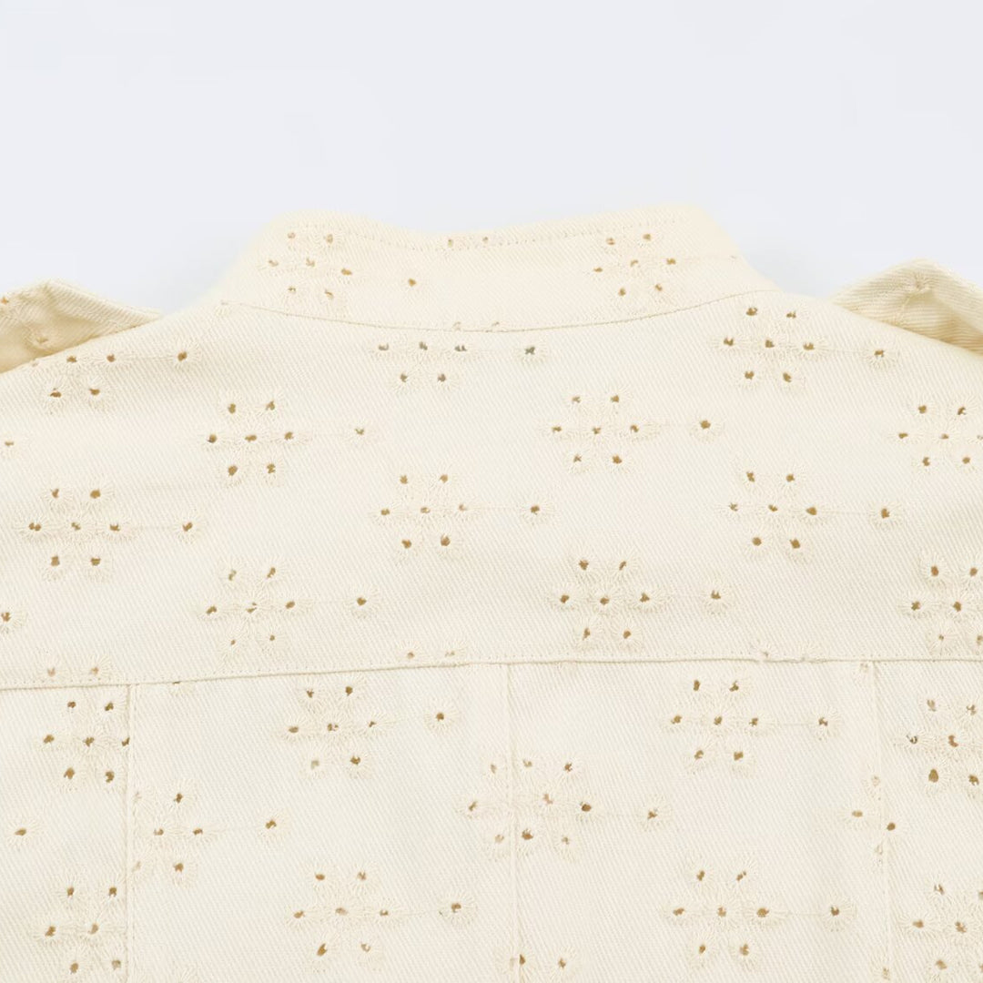 Damen Kurzjacke aus Broderie-Anglaise mit Stehkragen und aufgesetzten Taschen Nord Taschen