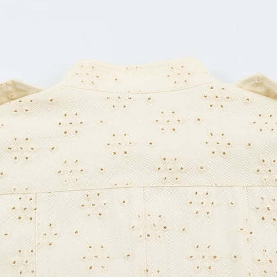 Damen Kurzjacke aus Broderie-Anglaise mit Stehkragen und aufgesetzten Taschen Nord Taschen