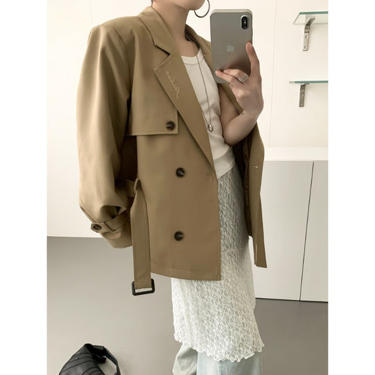 Damen Kurztrenchjacke mit taillierendem Bindegürtel und voluminösen Ballonärmeln Nord Taschen