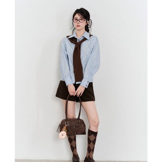 Damen Oversize-Hemdbluse mit feinen Nadelstreifen, weiten Ärmeln und lässigem Saum Nord Taschen