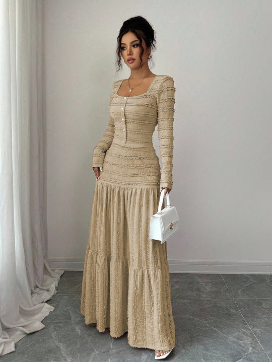 Damen Figurbetontes Rüschen‑Maxikleid mit Quadrat-Ausschnitt und Knopfleiste Nord Taschen