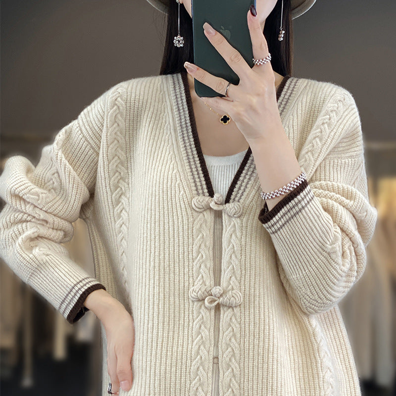 Damen Strickcardigan mit Zopfmuster und dekorativen Knotenverschlüssen Nord Taschen