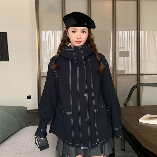 Damen Kurzjacke mit hohem Stehkragen, kontrastierenden Ziernähten und kastiger Oversize‑Silhouette Nord Taschen