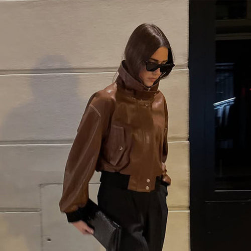 Damen Kurz geschnittener Lederblouson mit hohem Stehkragen und Ballonärmeln Nord Taschen