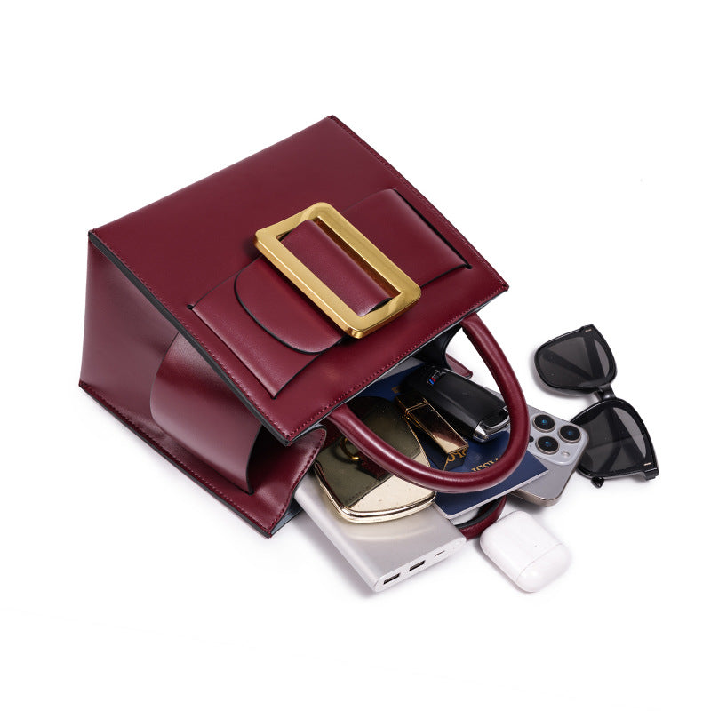 Damen Designer Handtasche mit markantem Schnallenverschluss Nord Taschen