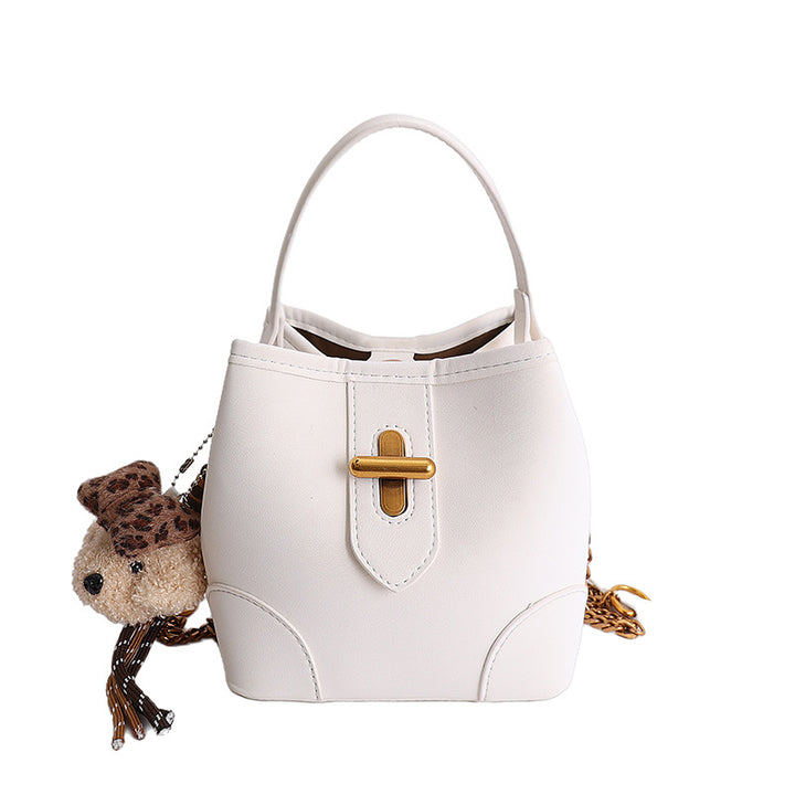 Damen Handtasche mit abnehmbarem Plüschanhänger Nord Taschen