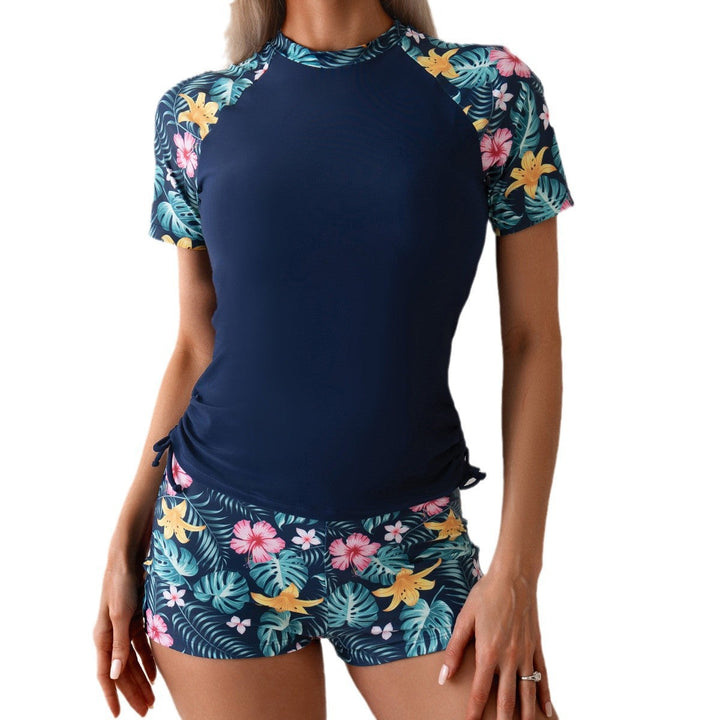 Damen Surf- und Sportanzug mit floralen Akzenten