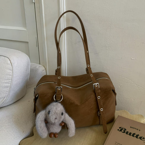 Damen Hobo-Tasche mit charmantem Plüschanhänger Nord Taschen
