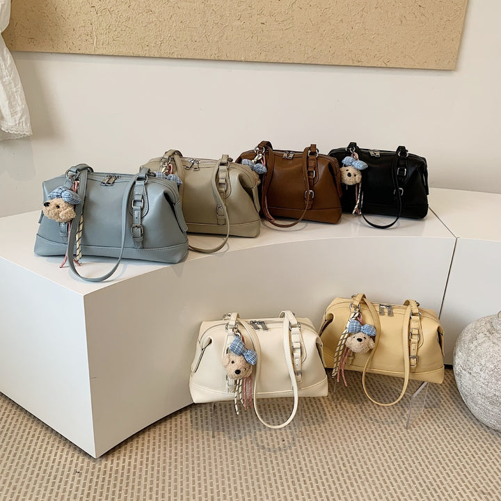 Damen Handtasche mit praktisch abnehmbarem Teddy-Anhänger Nord Taschen