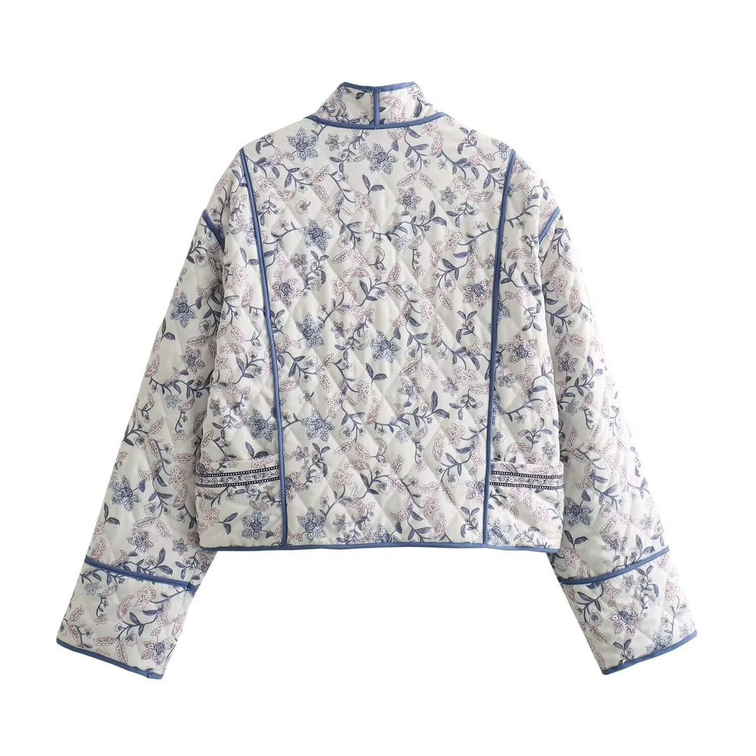 Damen gesteppte Kimono-Jacke mit floralem Allover‑Muster und kontrastierender Paspelierung Nord Taschen
