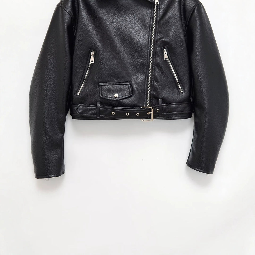 Damen Bikerjacke aus veganem Lederimitat mit asymmetrischem Reißverschluss und Taillengürtel Nord Taschen