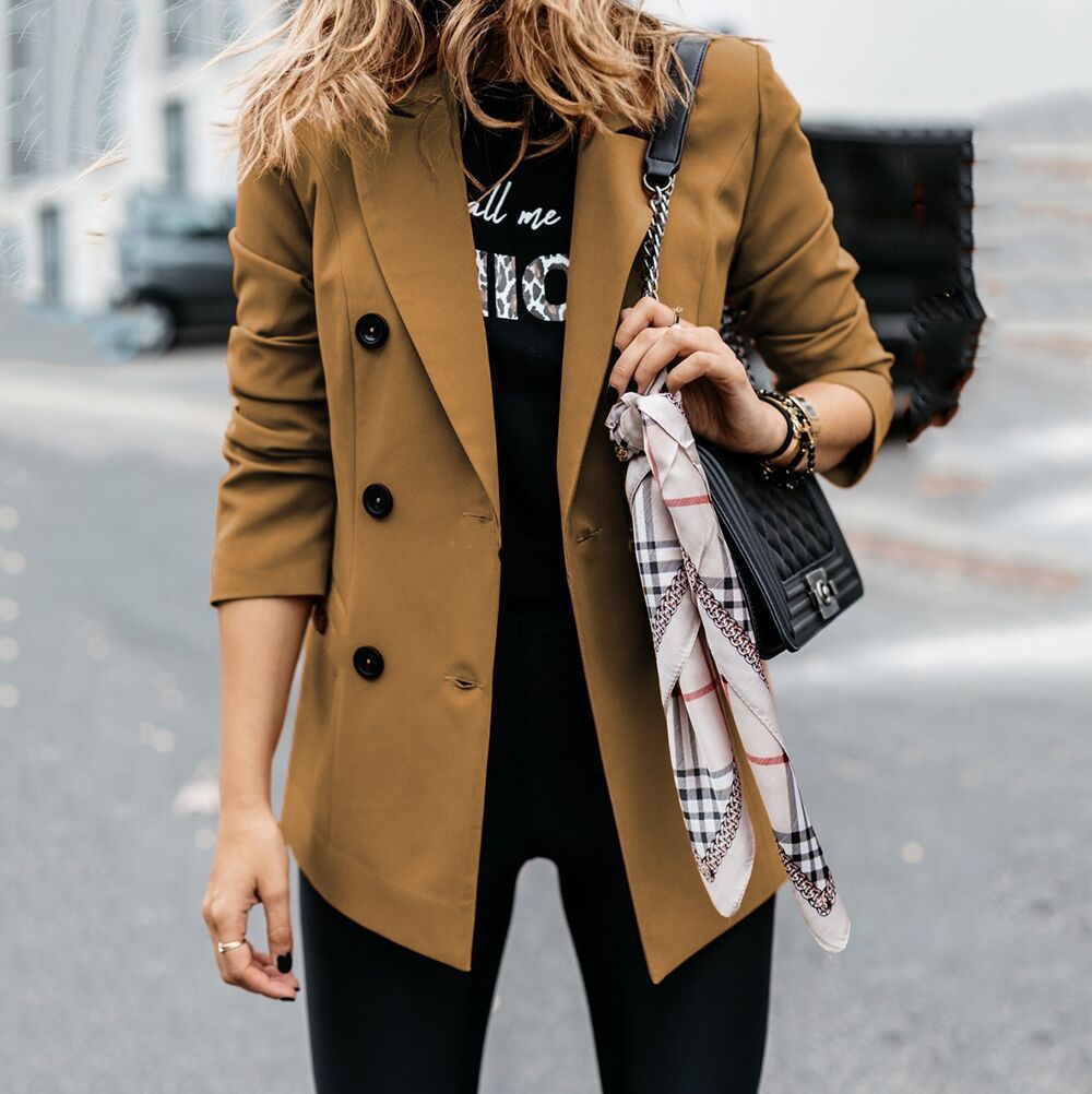 Damen eleganter taillierter Blazer mit doppelter Knopfleiste
