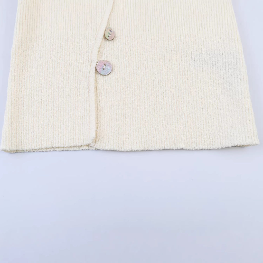 Damen Asymmetrischer Feinstrick-Cardigan mit Perlmuttknöpfen und gerippter Struktur Nord Taschen