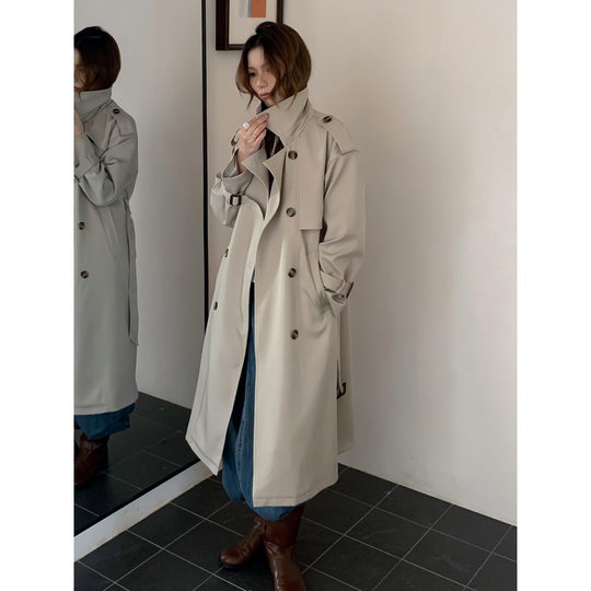 Damen Langer Trenchcoat mit Hochkragen, doppelter Sturmklappe und verstellbaren Manschetten Nord Taschen