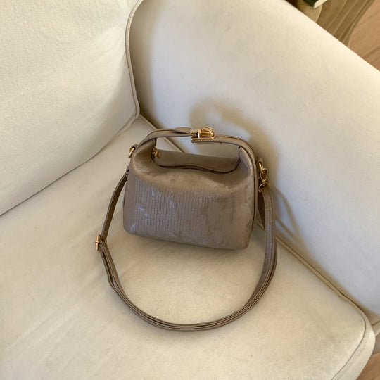 Damen elegante Handtasche mit strukturiertem Obermaterial Nord Taschen