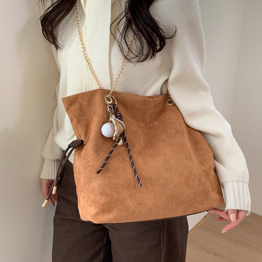 Damen Hobo-Tasche mit elegantem Kettenzug und vielseitigem Innenraum Nord Taschen