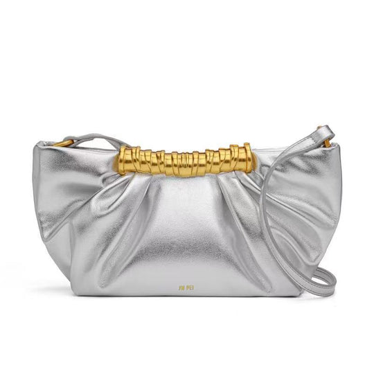 Damen Clutch mit dekorativer Faltoptik und goldenem Griff Nord Taschen