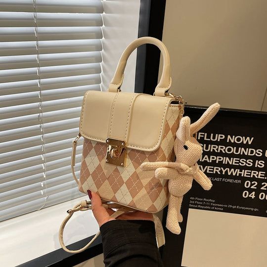 Damen Mini Handtasche mit elegantem Karomuster | Nord Taschen