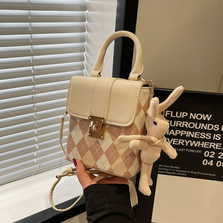 Damen Mini Handtasche mit elegantem Karomuster | Nord Taschen