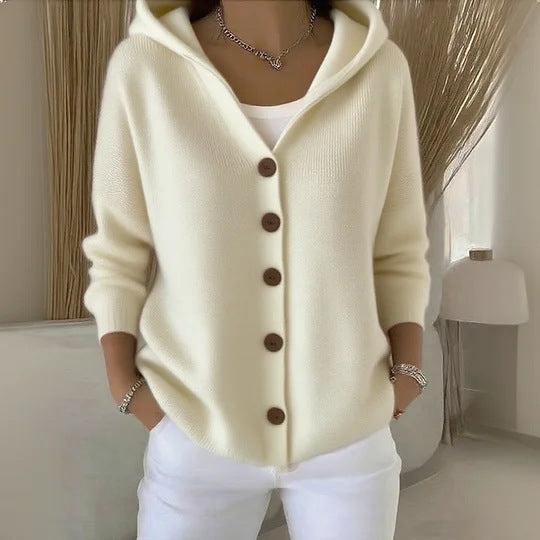 Damen Kapuzenstrickjacke mit Praktischen Knopfdetails und Lässigem Schnitt