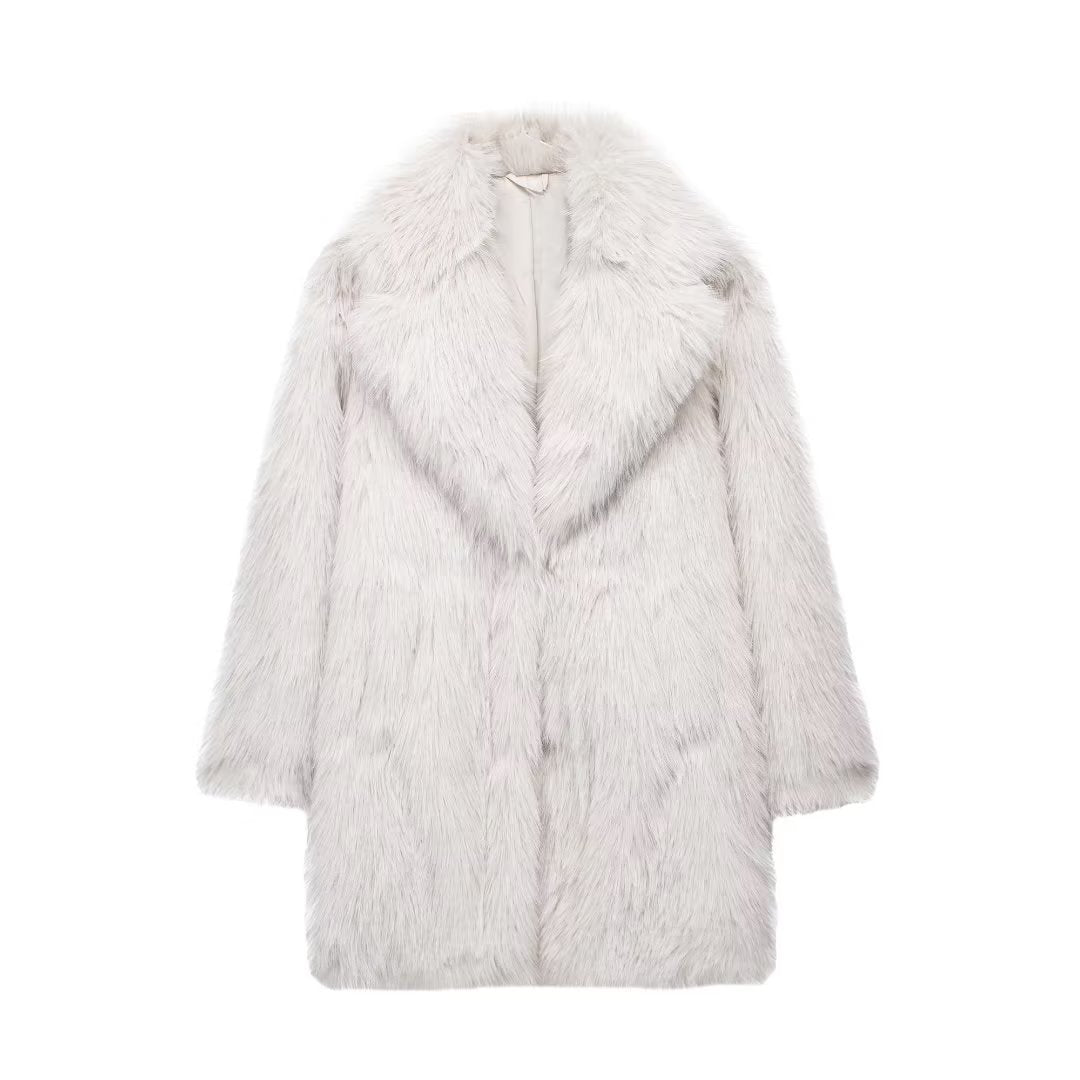 Damen Kurzjacke aus voluminösem Hochflor‑Kunstpelz mit Oversize‑Silhouette Nord Taschen