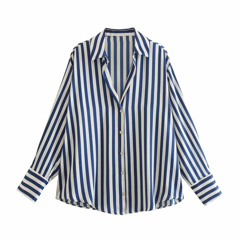 Damen Oversized Satinbluse mit Hemdkragen und breiten Manschetten Nord Taschen
