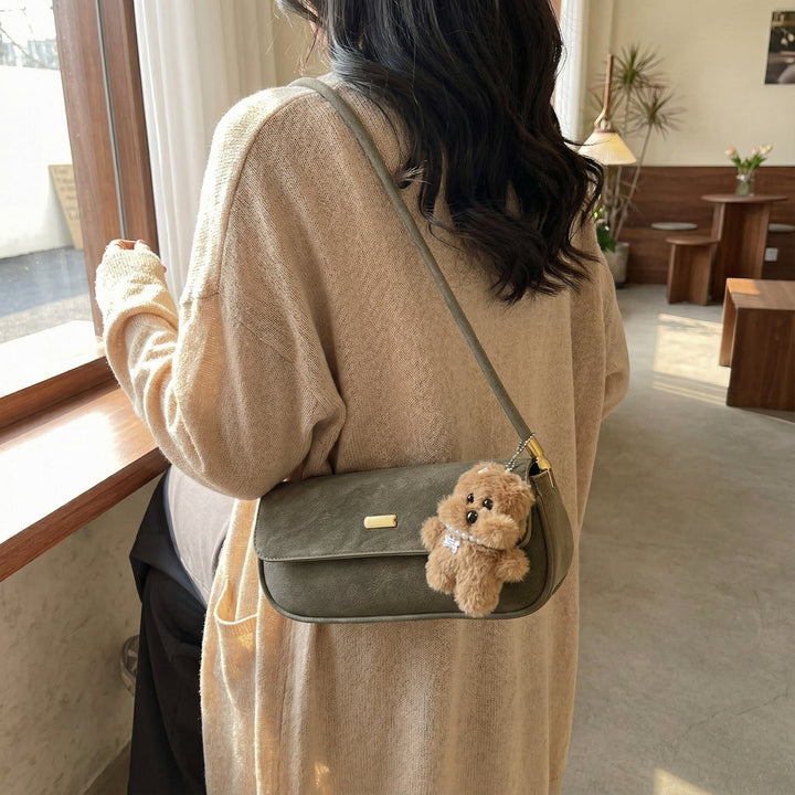 Damen elegante Umhängetasche mit charmantem Teddy-Anhänger Nord Taschen