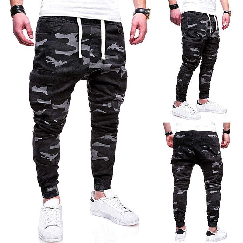 Herren taillierte Cargo-Joggerhose mit elastischem Komfortbund, seitlichen Klappentaschen und schmal zulaufenden Bündchen Nord Taschen