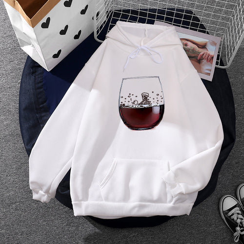 Damen nan lässiger Kapuzenhoodie mit fotorealistischer Weinglas‑Grafik, Kängurutasche und weichem Fleece Nord Taschen