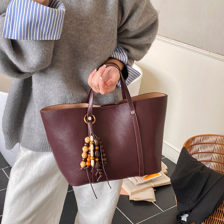 Damen Tote Tasche mit modernem Design und einzigartigem Perlenanhänger Nord Taschen