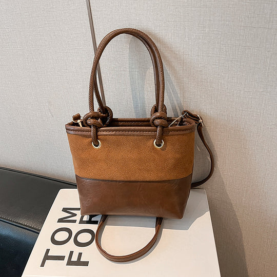 Damen Henkeltasche aus hochwertigem Wildleder mit stilvollen Akzenten Nord Taschen
