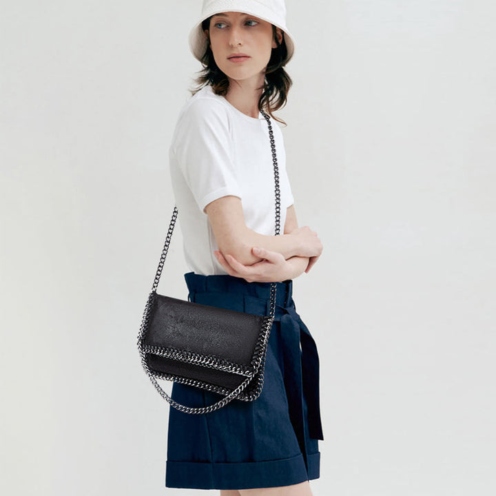 Damen Clutch-Tasche mit elegantem Kettenakzent und geschmeidiger Oberfläche Nord Taschen