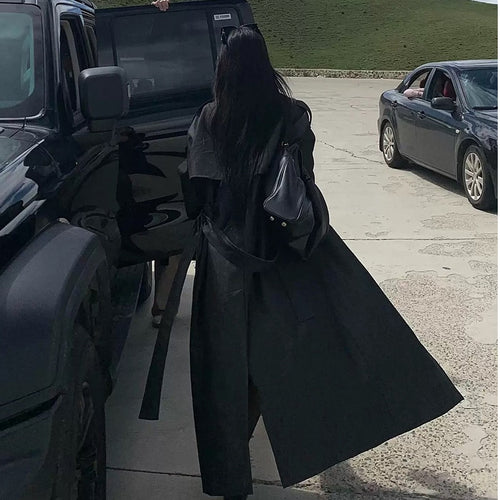Damen Eleganter Baumwoll-Mix Trenchcoat mit asymmetrischer Schulterklappe und Bindegürtel Nord Taschen