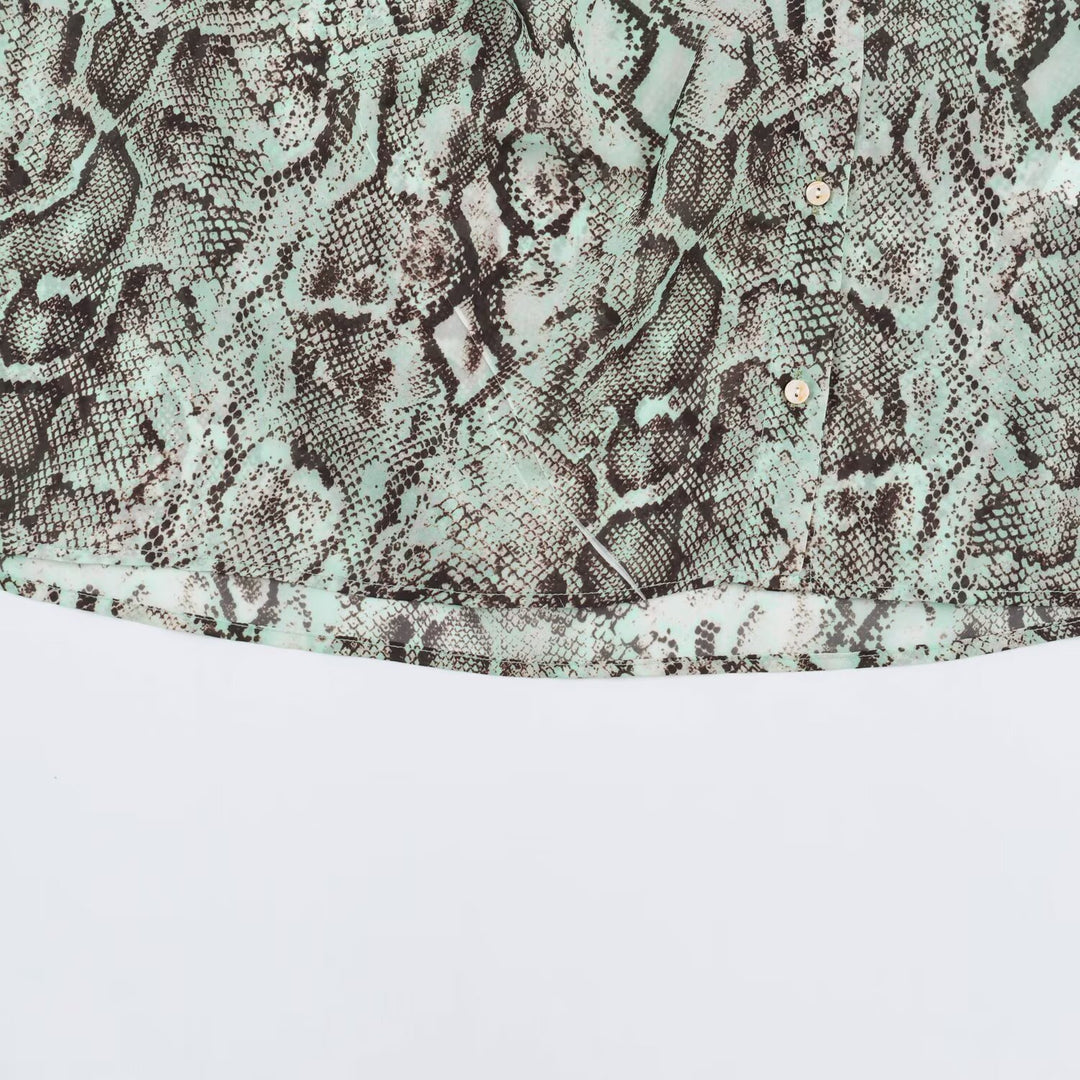 Damen Bluse mit Wasserfall-Schalkragen und Schlangenprint Nord Taschen