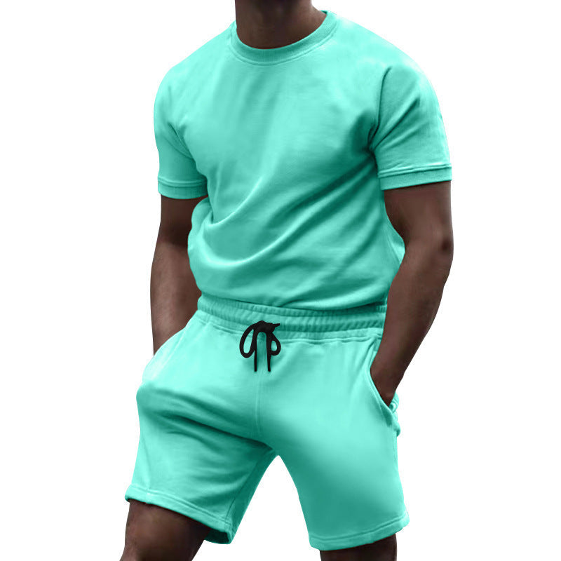Herren Sportkombination mit kurzärmligem Oberteil und bequemen Shorts