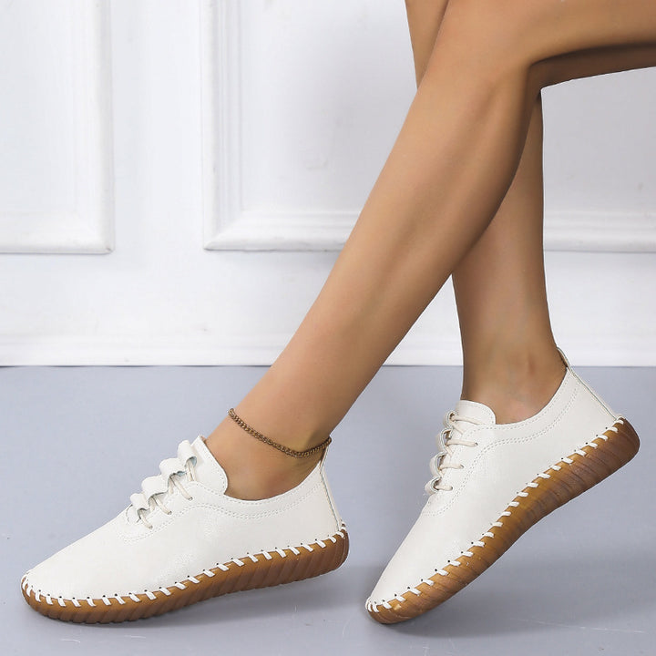 Damen nan handgenähter Komfort-Sneaker mit elastischer Schnürung und profilierter Kautschuksohle Nord Taschen