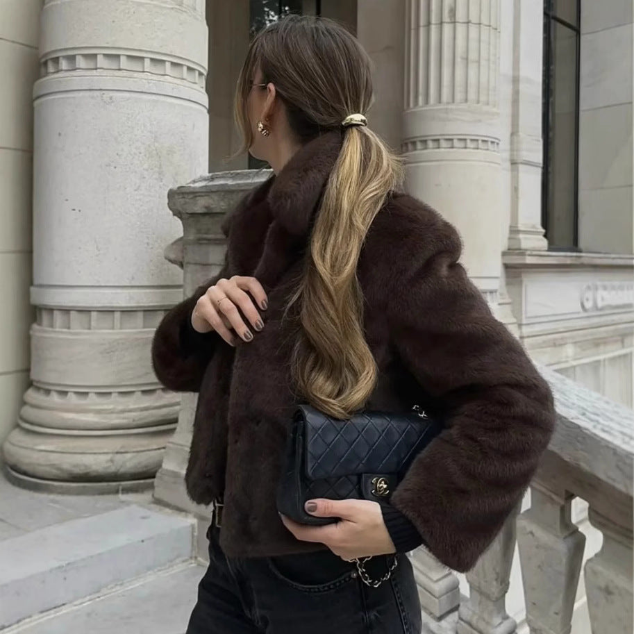 Damen 100+ kurzer Kunstfellblouson mit Hemdkragen, weicher Wattierung und verdeckter Knopfleiste Nord Taschen
