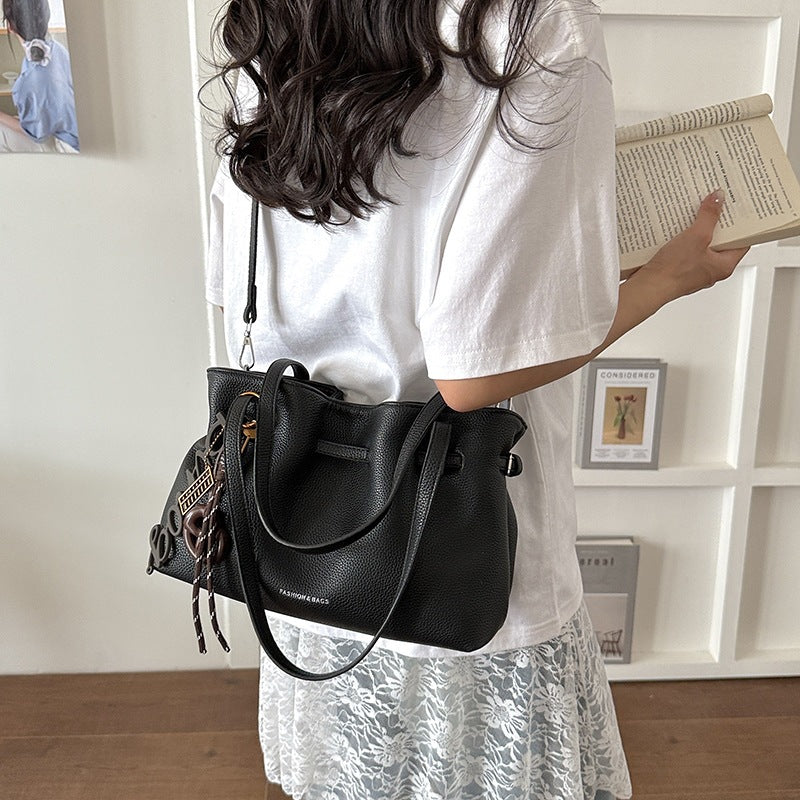 Damen elegante Handtasche mit vielseitigem Innenraum Nord Taschen