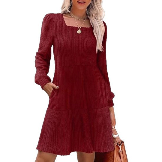 Damen Lässiges und elegantes Rippkleid mit langen Ärmeln Nord Taschen