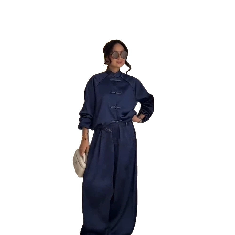Damen Satin-Zweiteiler mit traditionellen Knebelverschlüssen und weitem Hosenrock Nord Taschen