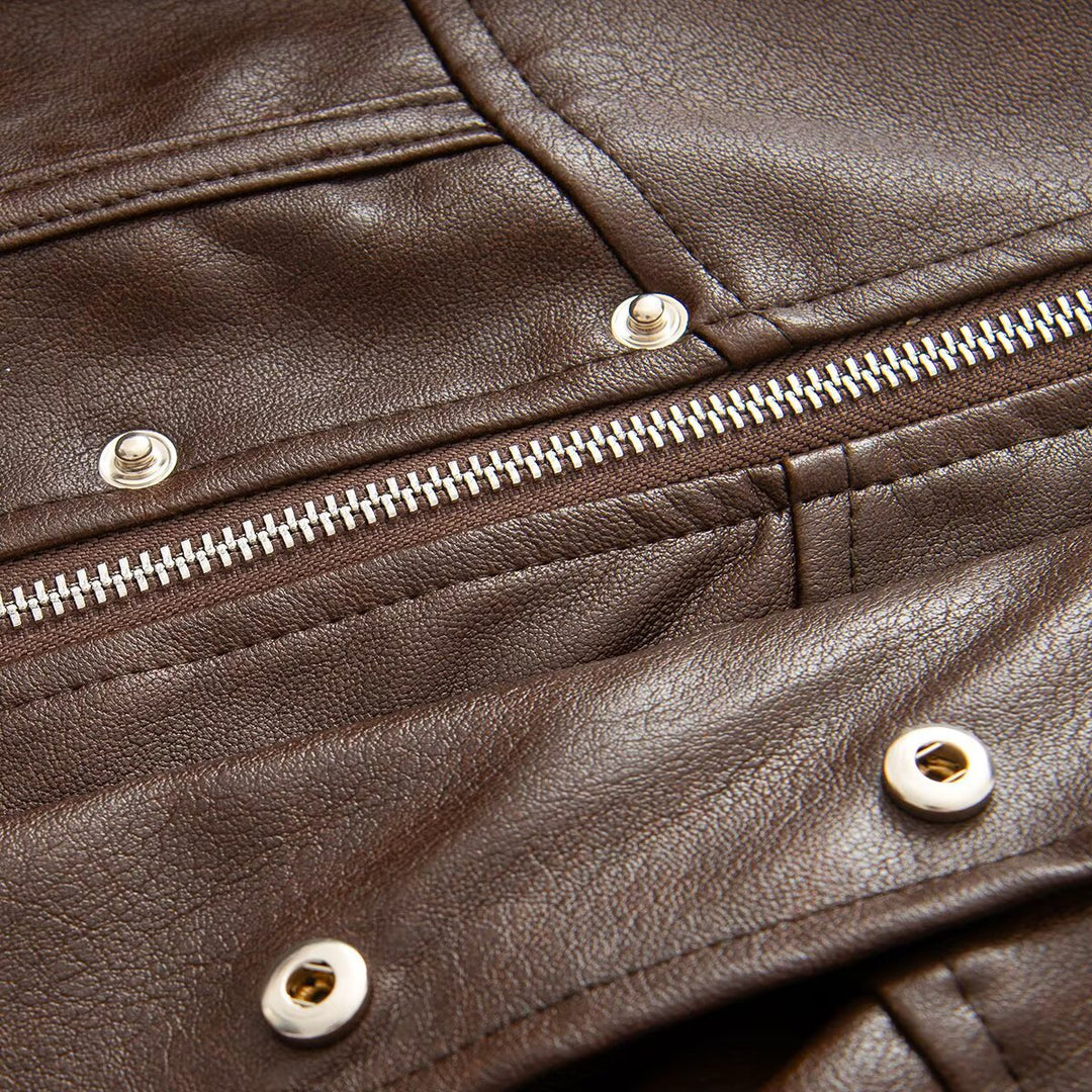 Damen Cropped Lederoptik‑Jacke mit taillierter Korsett‑Teilung und Stehkragen Nord Taschen