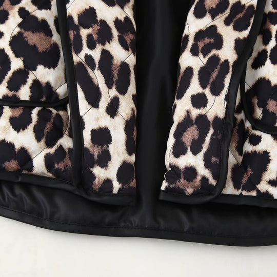 Damen Gefütterte Kimono-Jacke mit Leopardenmuster, Oversize-Schnitt und aufgesetzten Taschen Nord Taschen