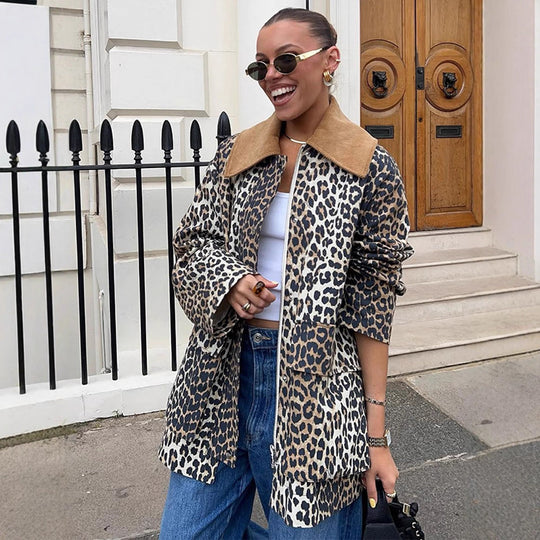Damen Oversize-Fieldjacke mit Leoprint und kontrastierendem Cordkragen Nord Taschen