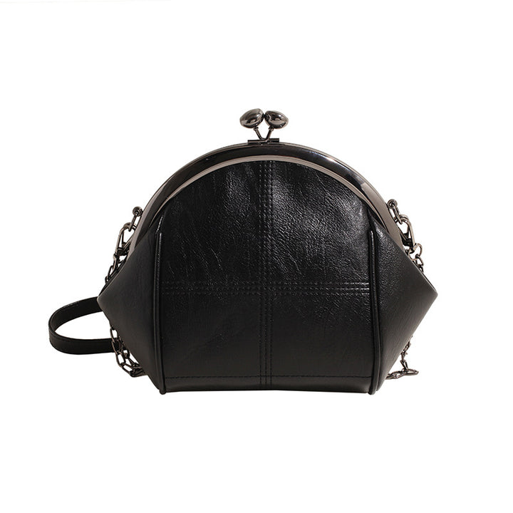Damen Handtasche mit klassischem Klappverschluss und eleganten Akzenten Nord Taschen