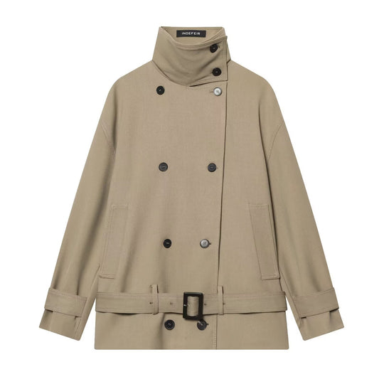 Damen Kurztrench mit hohem Stehkragen, doppelreihiger Knopfleiste und Taillengürtel Nord Taschen