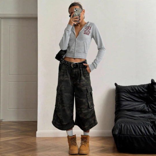 Damen sportliches Crop-Top mit Reißverschluss und hohem Kragen Nord Taschen