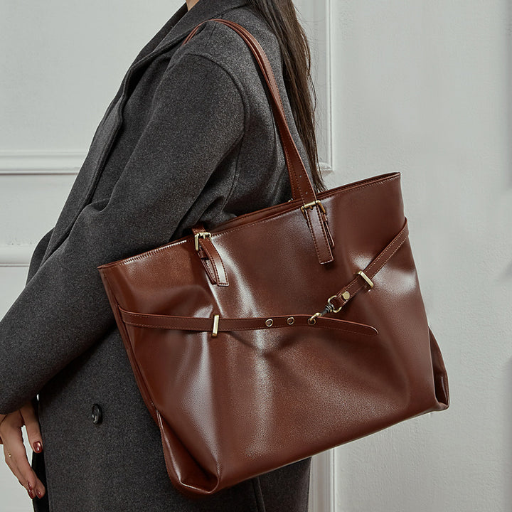 Damen elegante Tote-Tasche mit praktischem Innenaufbau und stilvollen Akzenten Nord Taschen